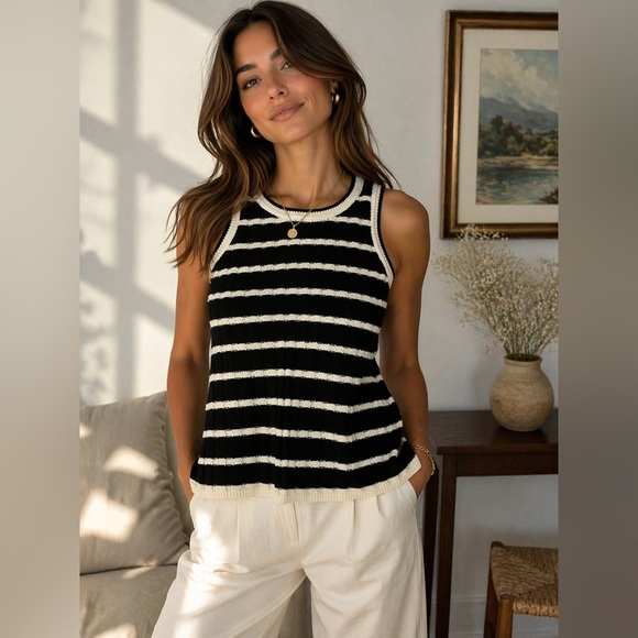 Joan Rivers Sweaters - Joan Rivers Textured Stripe Sweater Tank Top Black White Size M Classic Chic